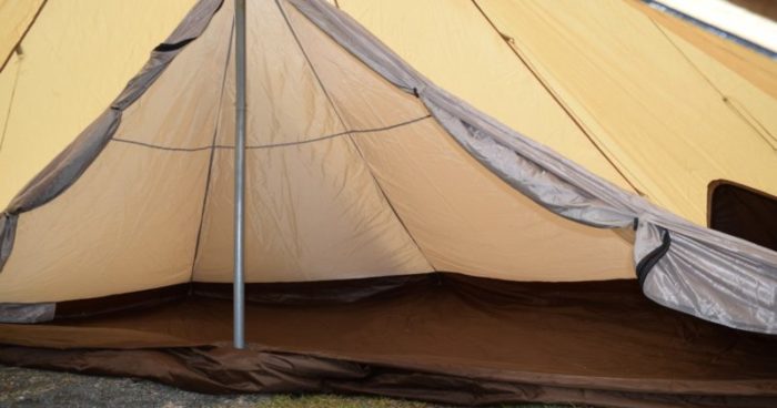 雨キャンプが楽しくなる魅力：テントやタープの雨音が心地良い