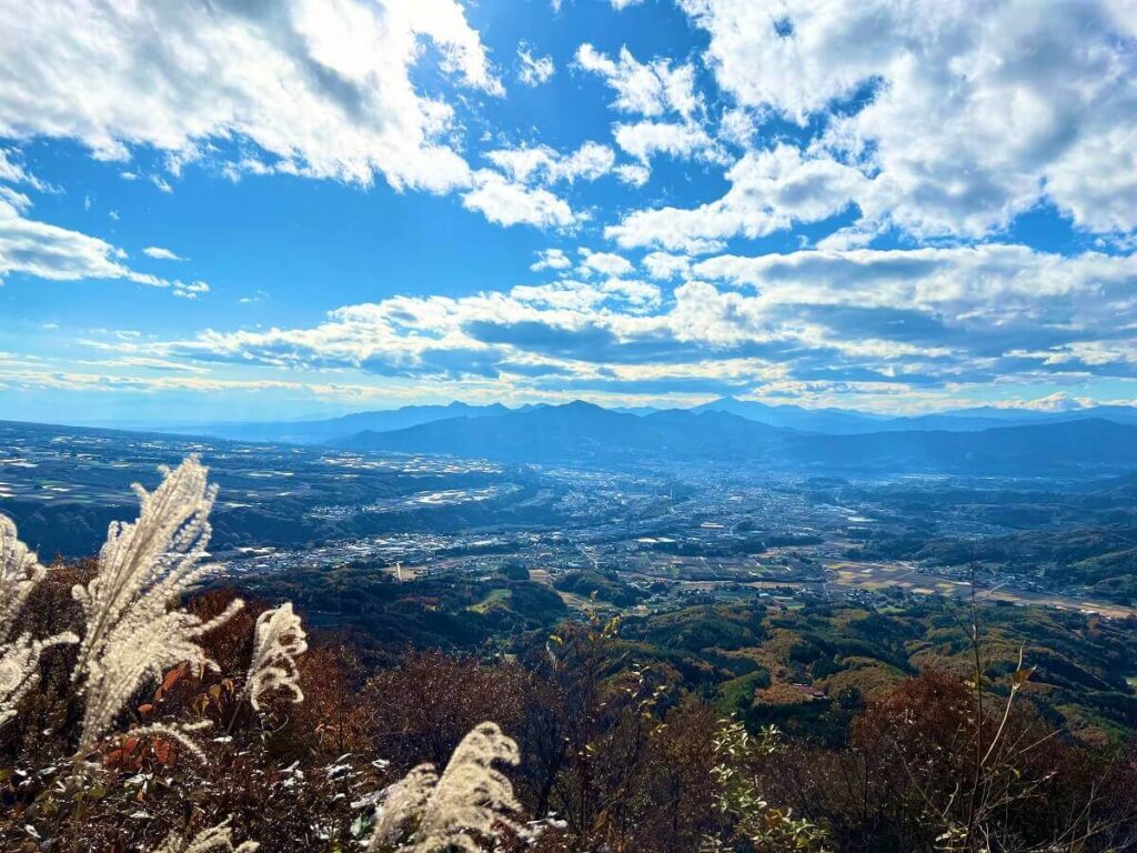 「雨乞山」山頂からの景色