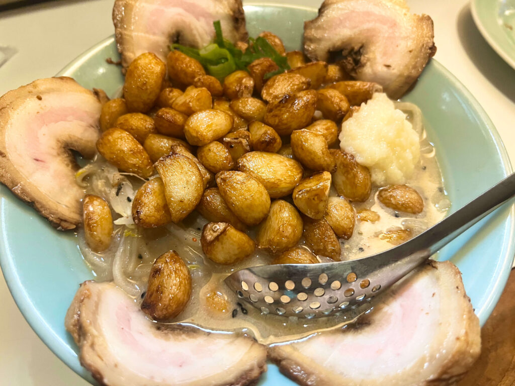 麺者侍の本物のニンニクチャーシューメン